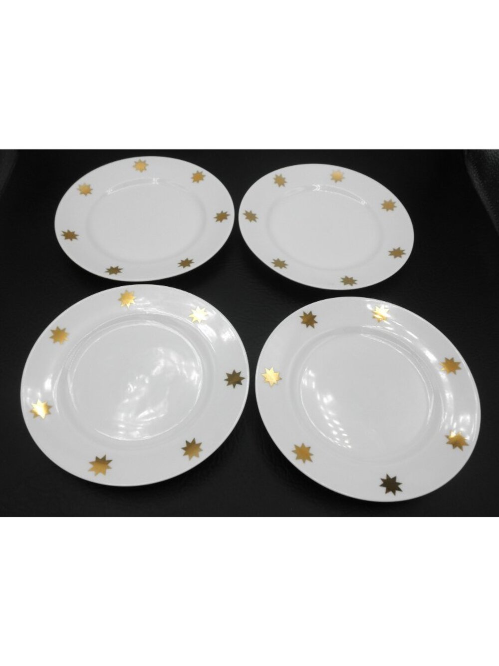 Crate & Barrel Gold star Salad Dessert Plates 930455 Set of 4 Bangladesh HTF